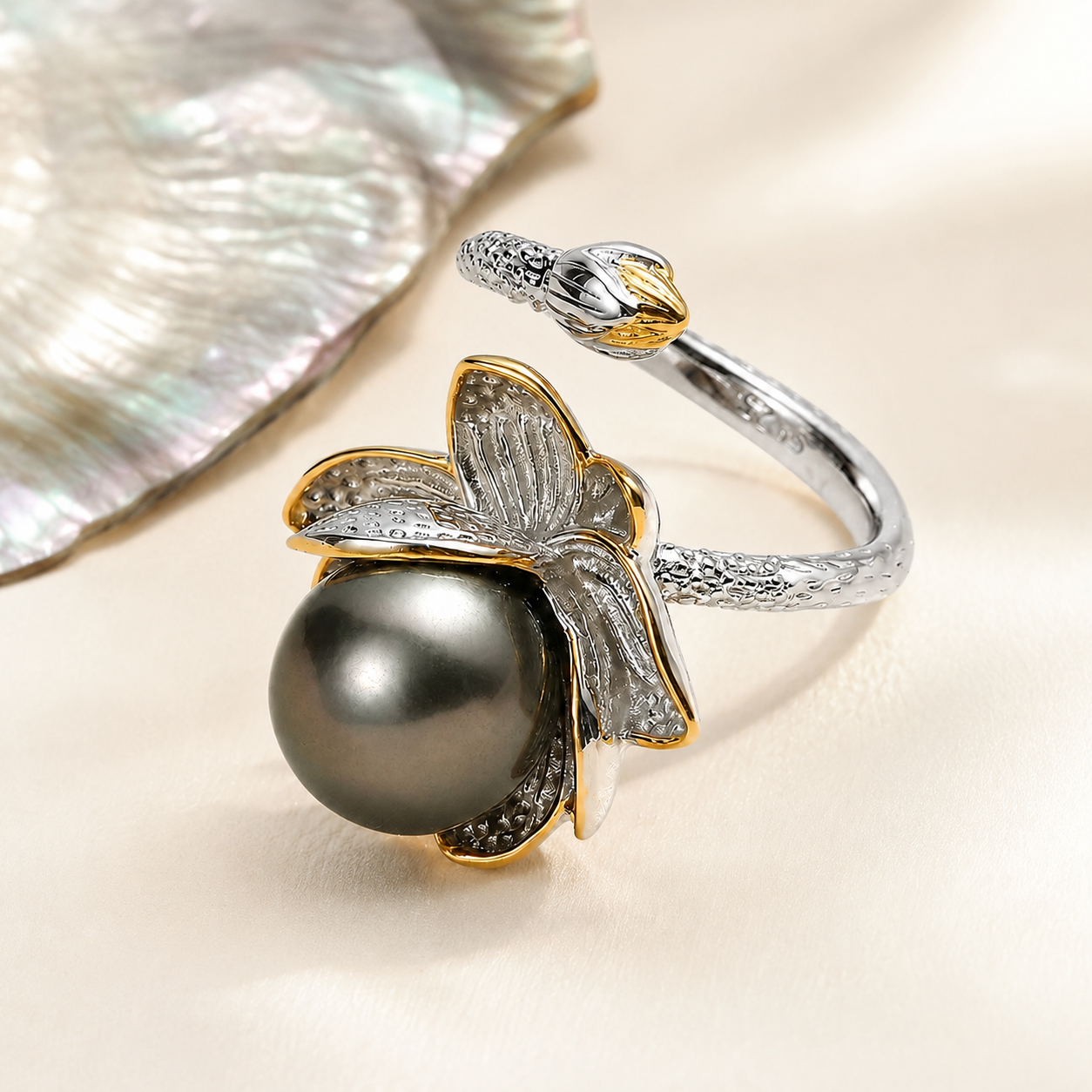 Bague Perle de Tahiti Noire Feuille