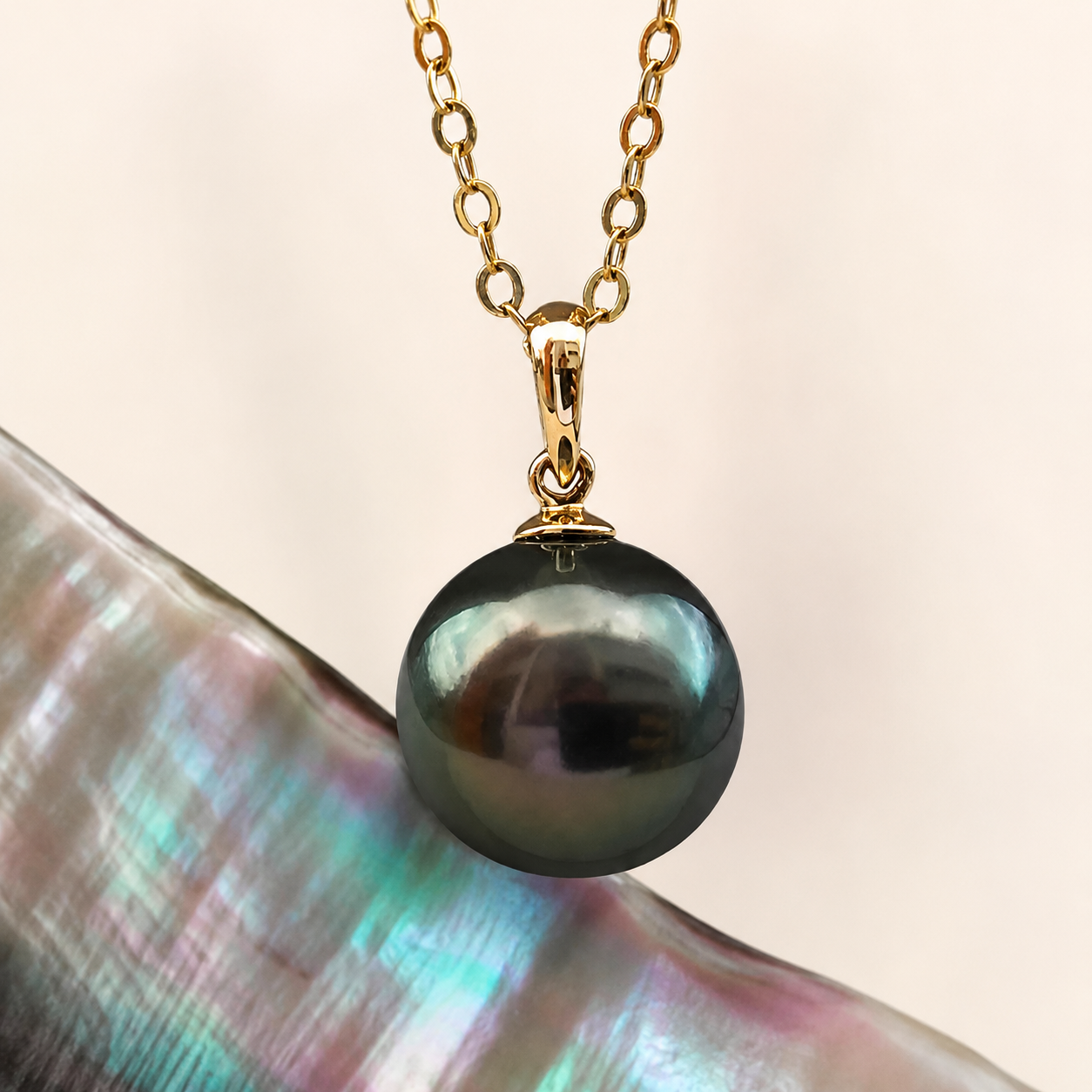 Collier Pendentif Perle de Tahiti Verte Paon