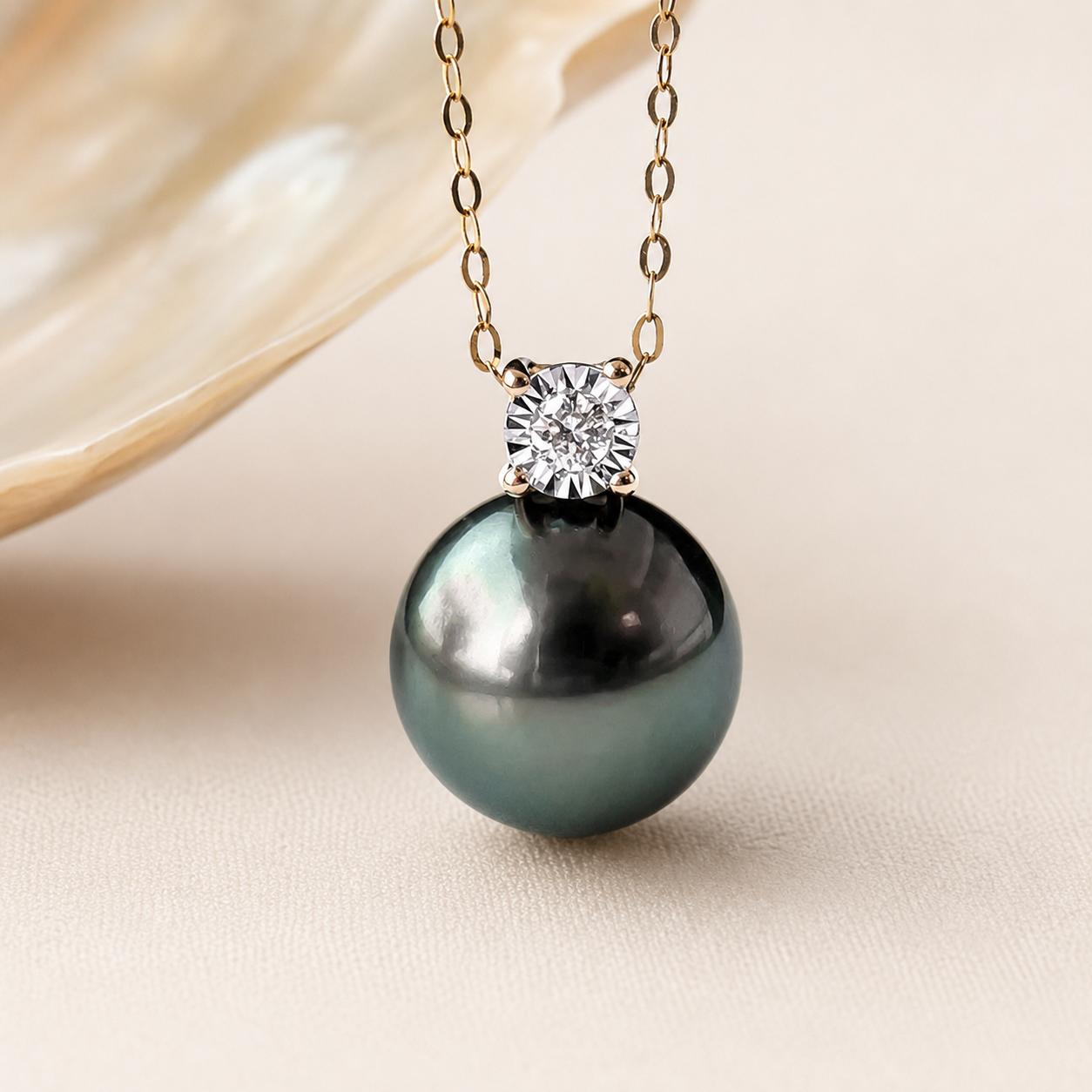 Collier Pendentif Perle de Tahiti Noire – Or 18K