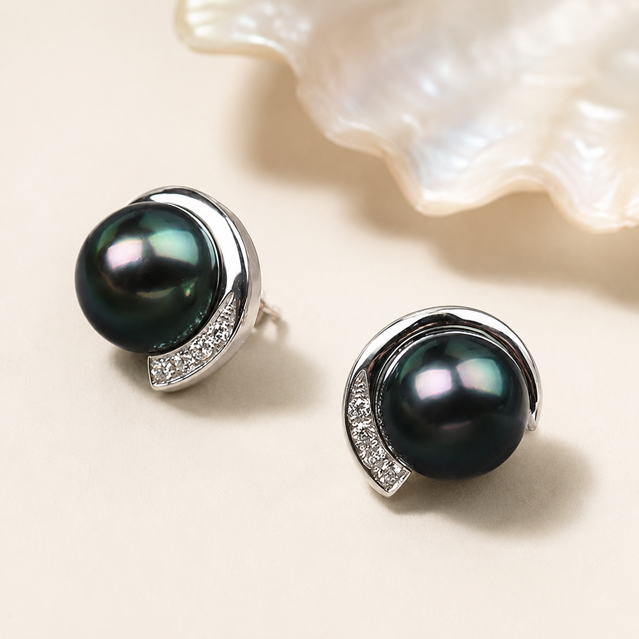 Puces d'Oreilles Perle de Tahiti Noire – Argent 925 (Eau de Mer)