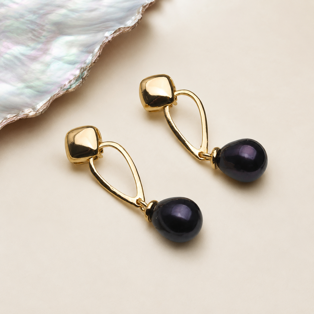 Boucles d'Oreilles Perle de Tahiti Noire de Culture