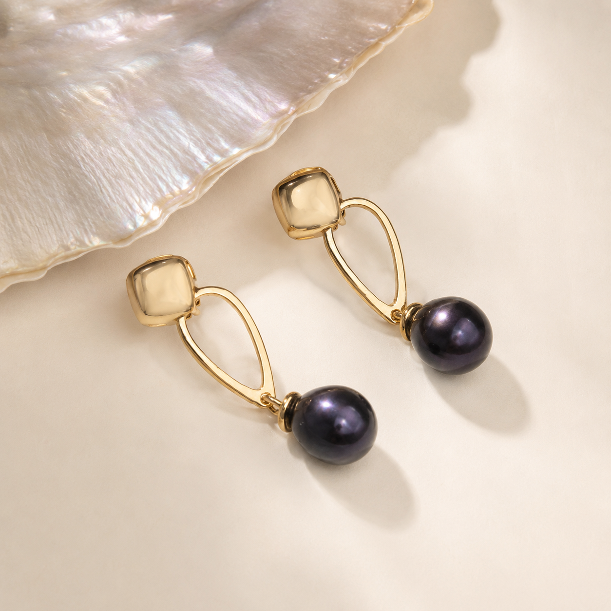 Boucles d'Oreilles Perle de Tahiti Noire de Culture