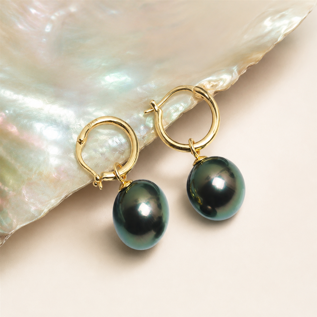 Boucles d'Oreilles Perle de Tahiti Baroque 16 mm – Or 18K