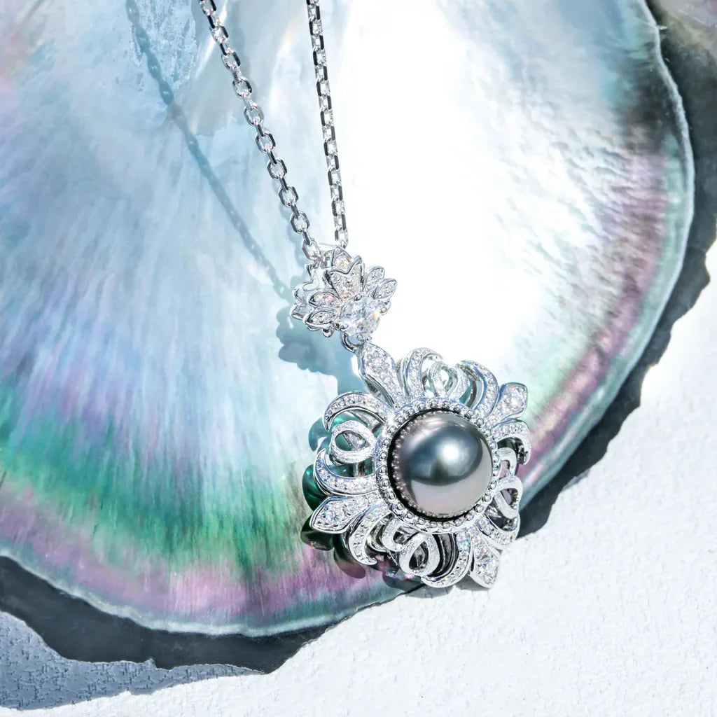 Pendentif Perle de Tahiti – Fleur D’iris 10–11 mm Argent – Nacréa Tahiti